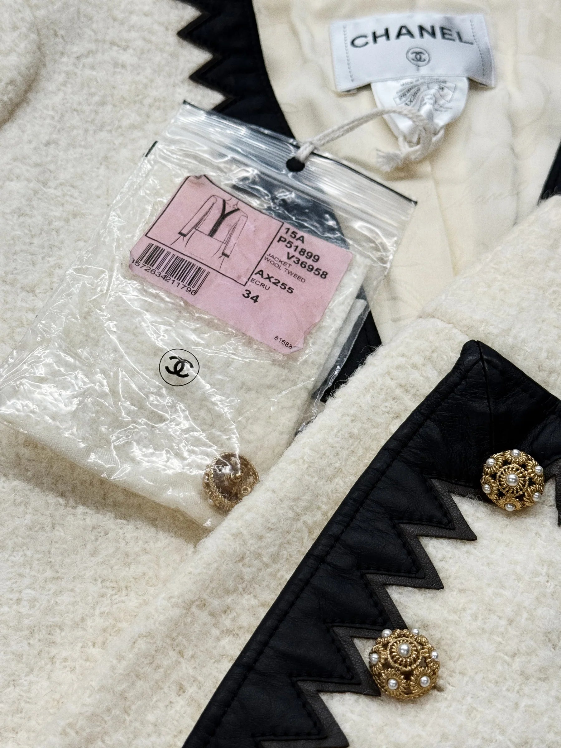 CHANEL Wool Tweed Jacket & Skirt Set – Fall 2015 Runway Collection